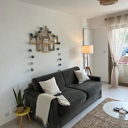 Spacieux Studio A Golfe Juan 2 Minutes Des Plages Vallauris Exterior photo